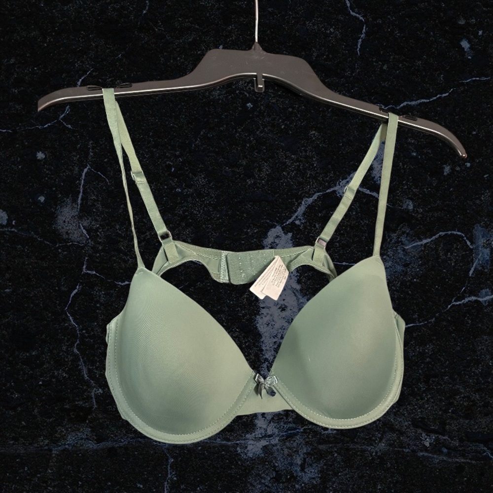 NWOT Olive Bra, 38C